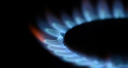 Gasspeicher nur zu drei  Vierteln voll - Netzagentur-Chef nicht beunruhigt