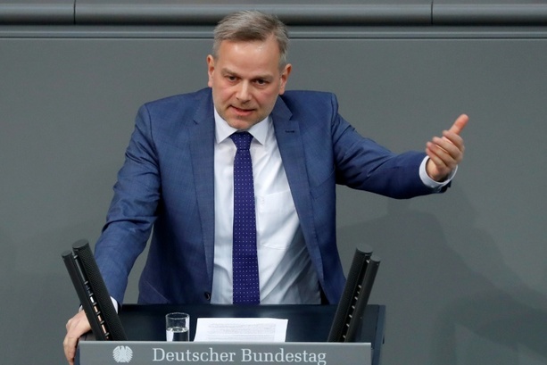 Bild vergrößern: Mecklenburg-Vorpommern: AfD wählt Holm zu Kandidat für Ministerpräsidentenamt