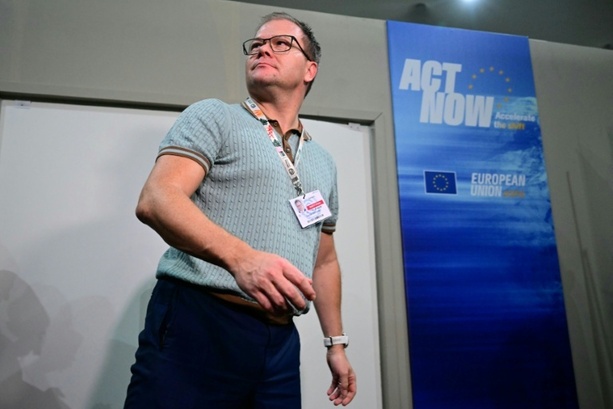 Bild vergrößern: EU setzt sich nicht durch: COP30-Beschlusstext ohne Fahrplan gegen fossile Energien