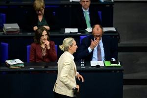 Regierung und Opposition diskutieren in Generaldebatte im Bundestag