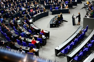 Weidel attestiert Merz komplettes Scheitern - und wirbt für Kooperation