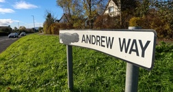 Stadt in Nordirland benennt nach Ex-Prinz Andrew benannte Straße um