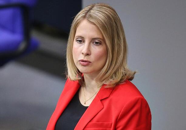 Bild vergrößern: Hubertz hofft auf neue Impulse für Wohnungsbau durch Sondervermögen