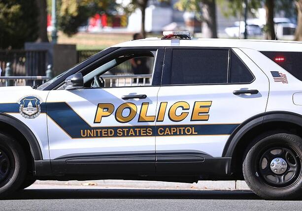 Bild vergrößern: Schüssel auf zwei Nationalgardisten in Washington