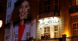 Friedensnobelpreisträgerin Mohammadi darf den Iran nicht verlassen