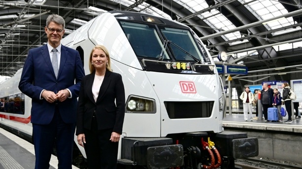 Bild vergrößern: Experten beraten über Wege zu einer zuverlässigen Bahn