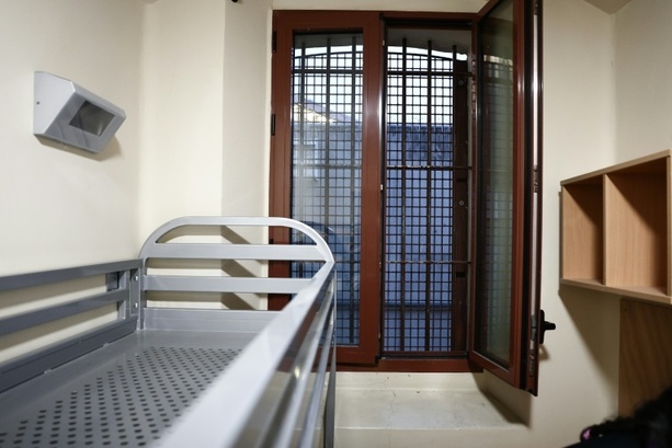 Bild vergrößern: Einer von zwei Haft-Ausbrechern in Frankreich wieder festgenommen