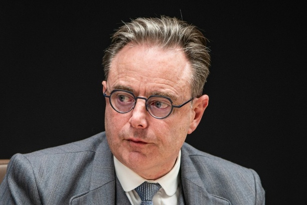 Bild vergrößern: Verwendung russischer Vermögen für die Ukraine: Belgien bleibt bei seinem Nein