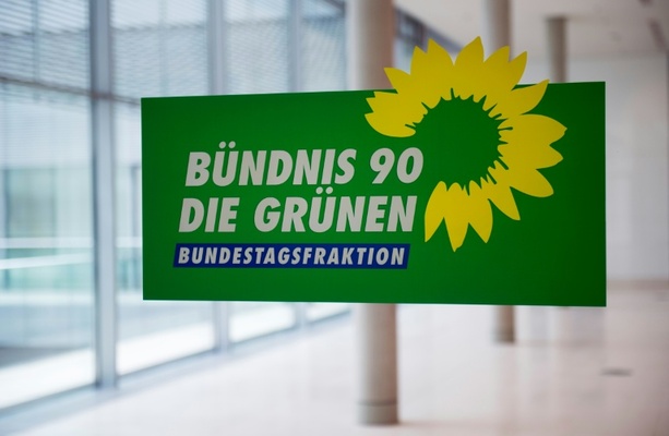 Bild vergrößern: Grüne wollen in Rentenkommission der Koalition mitarbeiten - Linke übt Kritik