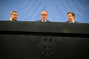 Grüne wollen in Rentenkommission der Koalition mitarbeiten - Linke übt Kritik