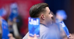 AfD-Jugend begleitet von massiven Protesten gegründet - Rechtsaußenpolitiker Hohm als Chef