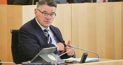 Rhein fordert Distanzierung von Gewalt in Gießen