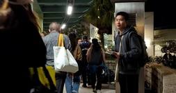 Brand in Hongkong: Student fordert unabhängige Untersuchung und wird von Polizei befragt