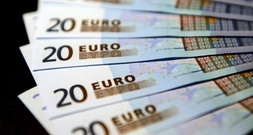 Erhebung: Deutsche Unternehmen zahlen ihre Rechnungen wieder etwas pünktlicher