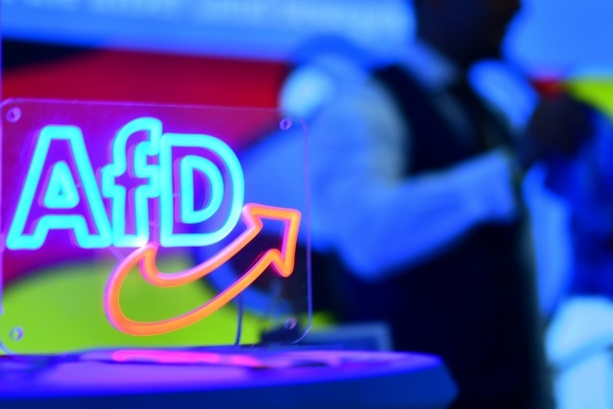 Bild vergrößern: Nach Kritik an Einladung von AfD-Vertretern: Familienunternehmer machen Rückzieher