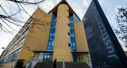 Sachsen-Anhalt: Prozess gegen mutmaßliches IS-Mitglied begonnen