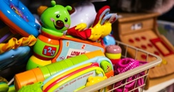 Weihnachtsgeschenke: Forscher warnen vor hormonaktiven Stoffen in Spielzeug