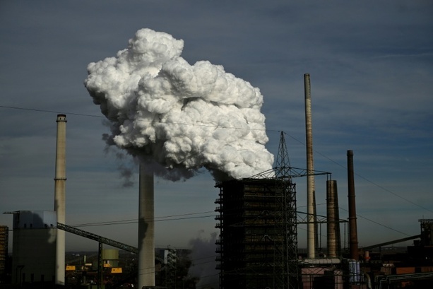 Bild vergrößern: Thyssenkrupp-Stahlsparte einigt sich mit Gewerkschaft auf Sanierungstarifvertrag