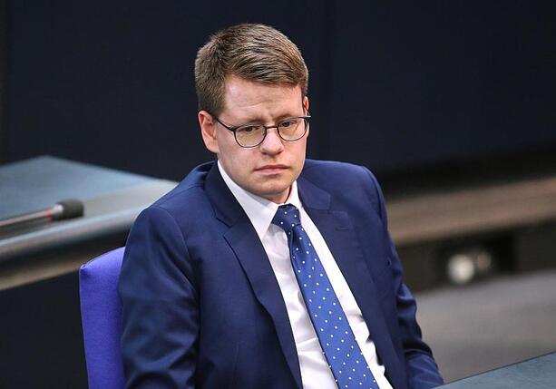 Bild vergrößern: CDU-Politiker gibt Widerstand gegen Rentenpaket auf