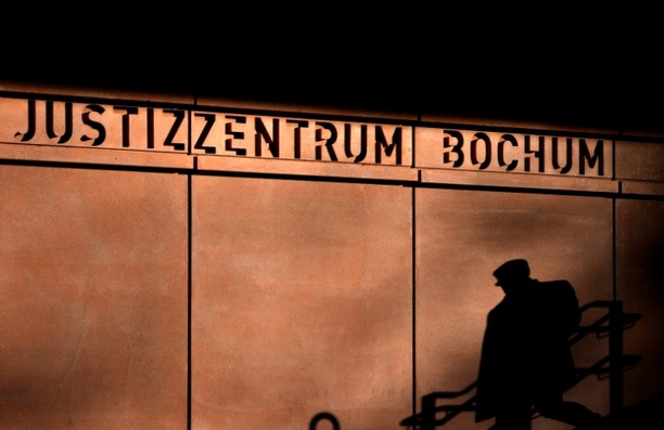 Bild vergrößern: Missbrauchsprozess gegen früheren Kommunalpolitiker: Mildere Haftstrafe in Bochum