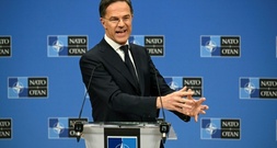 Nato-Außenminister beraten über Ukraine-Gespräche und Unterstützung für Kiew