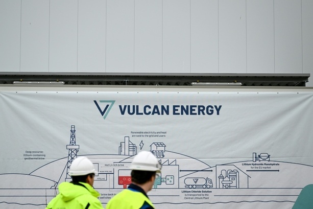 Bild vergrößern: Gemeinsam mit Australien: Startschuss für Lithium-Projekt in Deutschland