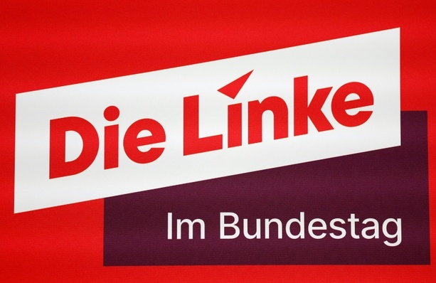 Bild vergrößern: Linke enthält sich bei Abstimmung zum Rentenpaket - Mehrheitsschwelle sinkt