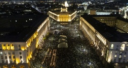 Regierung in Bulgarien zieht nach Protesten Haushaltsentwurf für 2026 zurück
