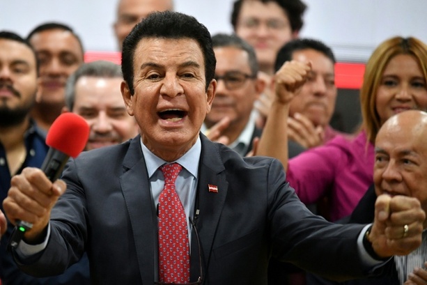 Bild vergrößern: Präsidentenwahl in Honduras: Rechtsgerichteter Moderator baut knappen Vorsprung aus