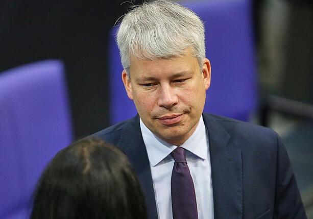 Bild vergrößern: Union will bei Rentenpaket nicht auf Linke angewiesen sein