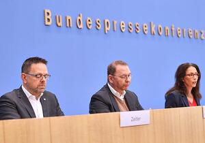 DGB-Umfrage vorgestellt: Mehrheit für Erhalt des Acht-Stunden-Tags