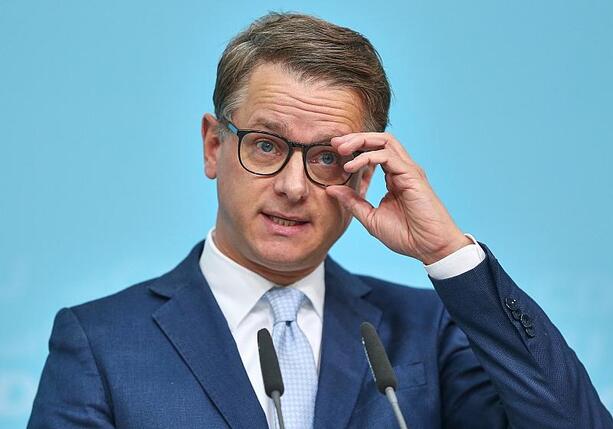 Bild vergrößern: Linnemann erklärt eigene Mehrheit bei Rentenpaket für unabdingbar