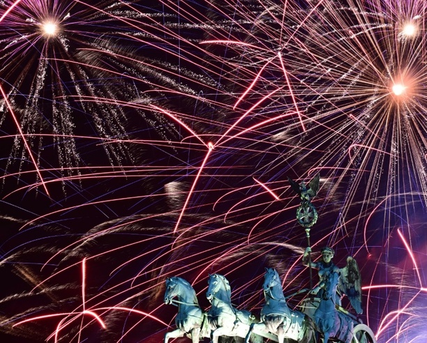 Bild vergrößern: Nach Einkaufstour in Polen: Kleintransporter mit halber Tonne Pyrotechnik beladen