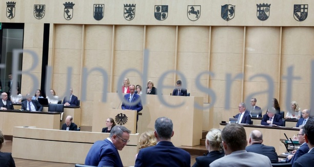 Bild vergrößern: Länder unzufrieden: Kein Beschluss zu Finanzfragen bei Spitzentreffen mit Merz