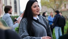 Aus Netflix-Film bekannte Sarah Mardini wegen Hilfe für Bootsflüchtlinge vor Gericht