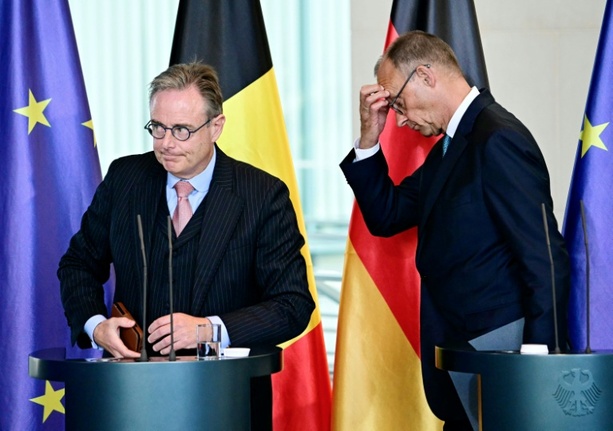 Bild vergrößern: Russische Vermögenswerte: Merz und von der Leyen treffen belgischen Premier