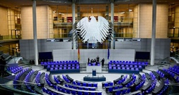 Bundestag berät abschließend über Rentenpaket - Bewährungsprobe für Schwarz-Rot