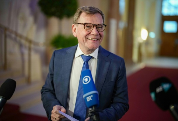 Bild vergrößern: Außenminister Wadephul reist Sonntag nach China