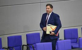 Klingbeil bringt Riester-Reform auf den Weg