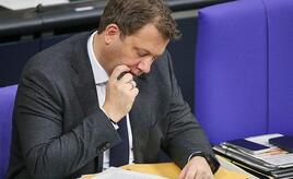 Klingbeil plant Start der Frühstart-Rente für 2027