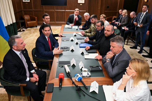 Bild vergrößern: Ukraine und USA: Fortschritt hin zu Friedensabkommen hängt von Russland ab