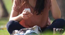 Betrügerisches App-Netzwerk bringt Geschädigte um Millionen