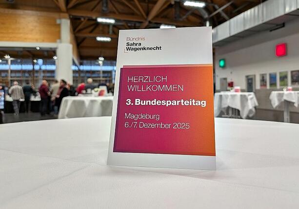 Bild vergrößern: BSW setzt Parteitag fort