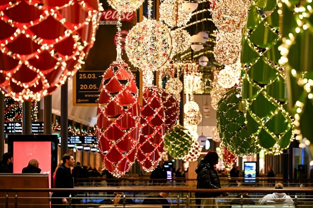 Bild vergrößern: Mehrheit der Einzelhändler mit bisherigem Weihnachtsgeschäft unzufrieden