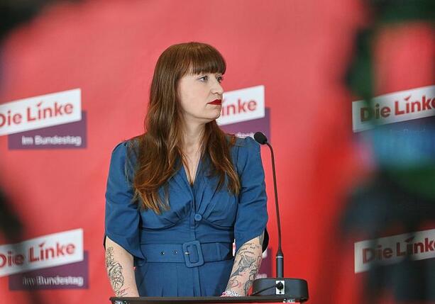 Bild vergrößern: Reichinnek für offeneren Umgang mit Erkrankungen in Spitzenpolitik