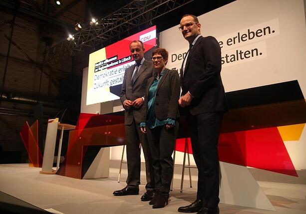 Bild vergrößern: Merz will bei AfD-halbieren-Versprechen in Opposition gewesen sein