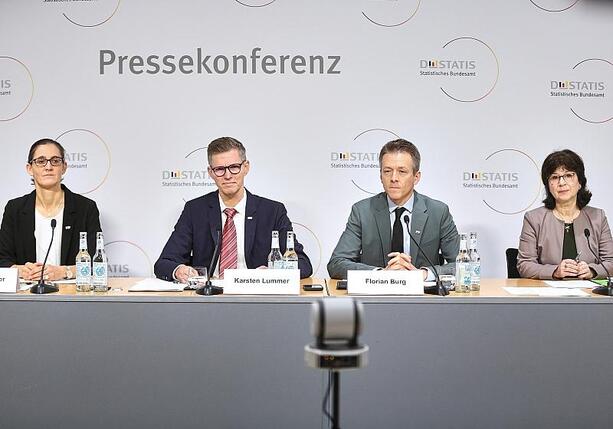 Bild vergrößern: Prognose vorgestellt: Deutsche Bevölkerung wird bis 2070 sinken