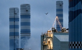 Ausbleibende Impulse: Wirtschaftsforscher drosseln Wachstumserwartungen