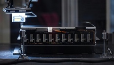 Fabrik für E-Auto-Batterien in Nordfrankreich eröffnet