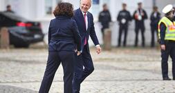 Neuer Großauftrag für Meyer-Werft - Wulff soll Streit schlichten